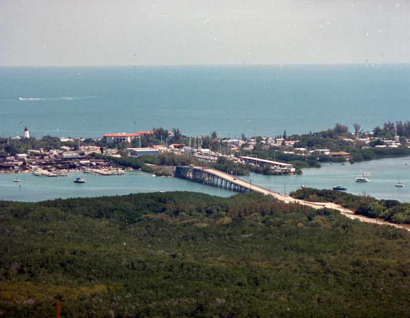Aerial view of a bridge connecting two islands
