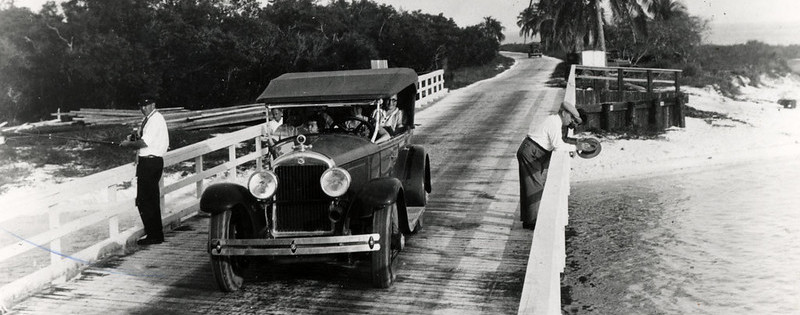 09072025 TIKH A car and two fishermen on the wooden bridge of the first Overseas Highway a